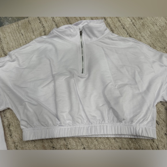 Refuge Athletics White 3/4 Zip Cropped Pullover - Picture 5 of 7
